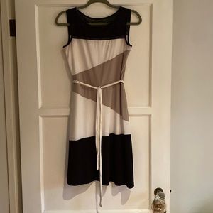 Sandra Darren color block dress - size 4